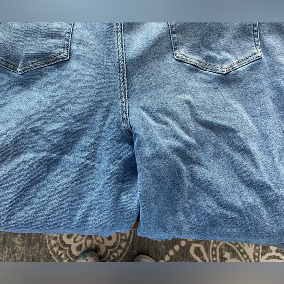 Plus Boyfriend Jeans - Picture 8 of 11